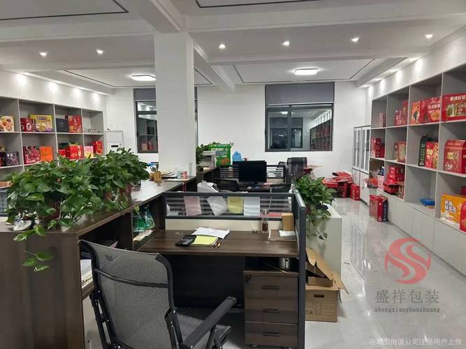 电商产业,食品产业,婚庆产业,文创产业发展迅速,各类品牌推出新品礼盒